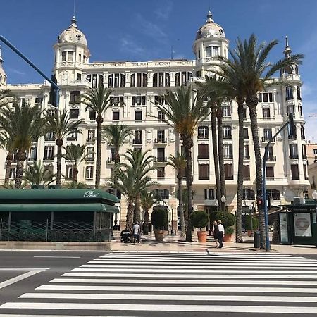 Apartamento Casaturis En El Corazon De Alicante A118 Luaran gambar