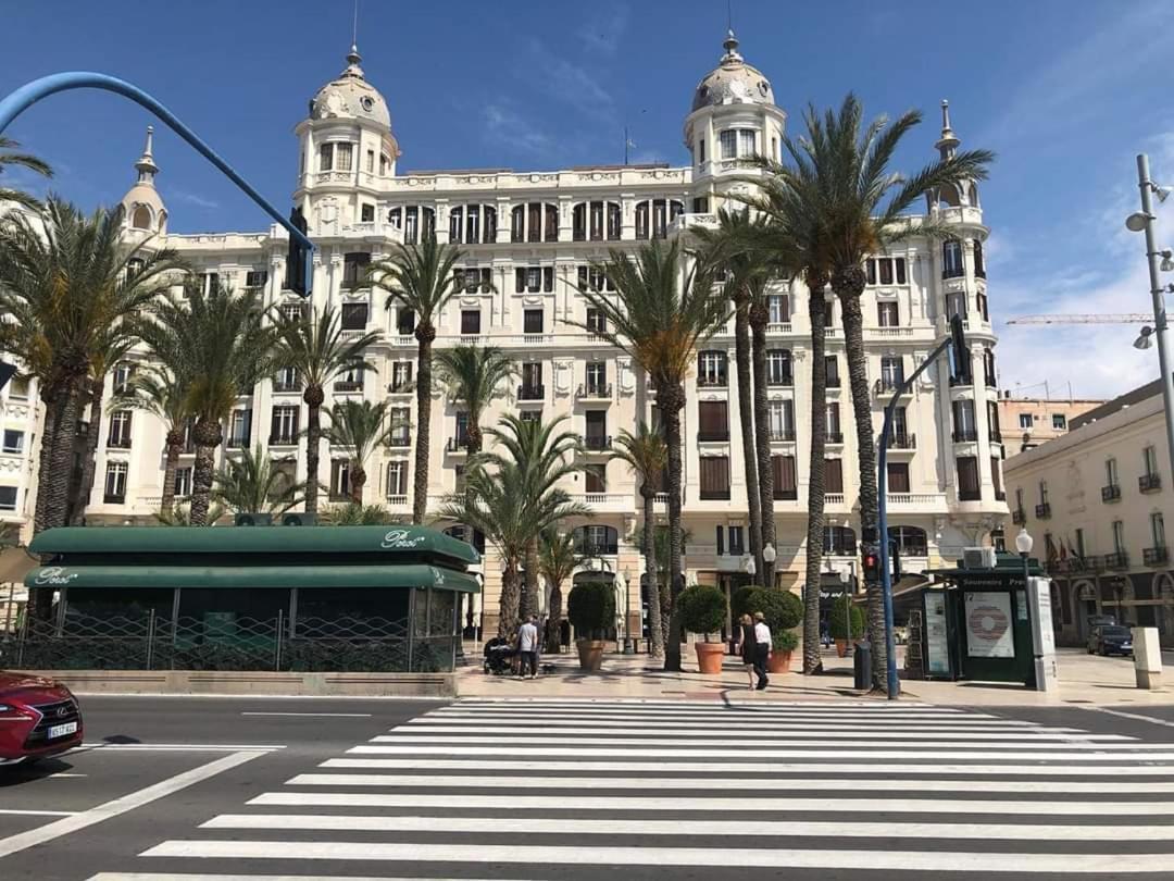 Apartamento Casaturis En El Corazon De Alicante A118 Luaran gambar